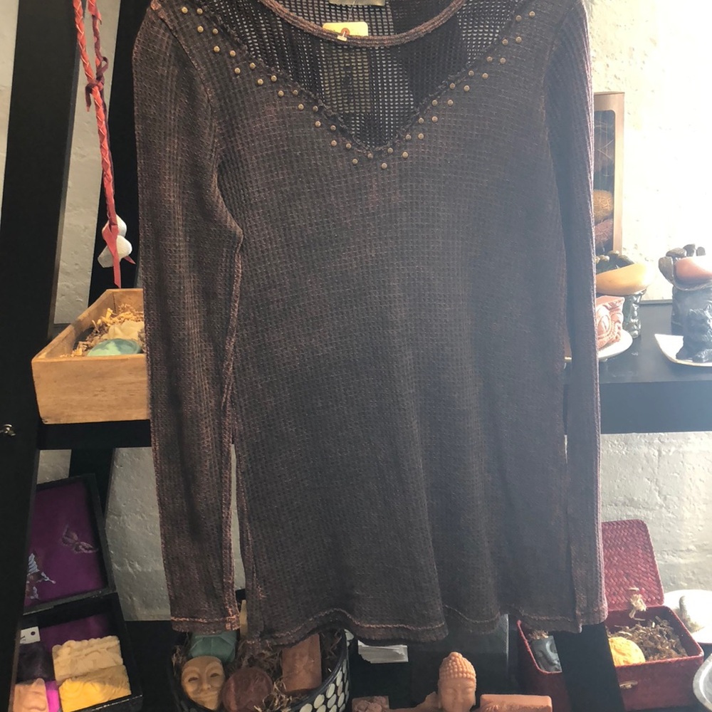 Long sleeve mesh top